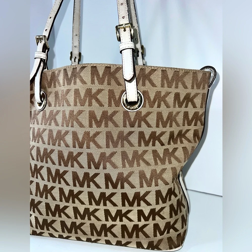 Michael‎ Kors Signature Jet Set Canvas Tote Shoulder Bag  Brown